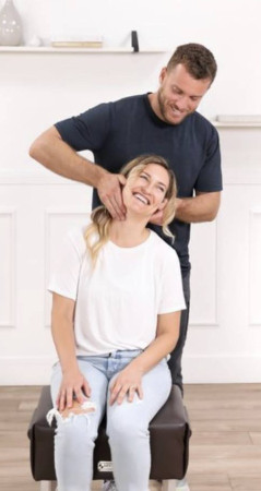 頸椎アジャスト